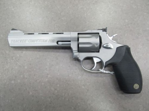 TAURUS REVOLVER TRACKER 357 MAG