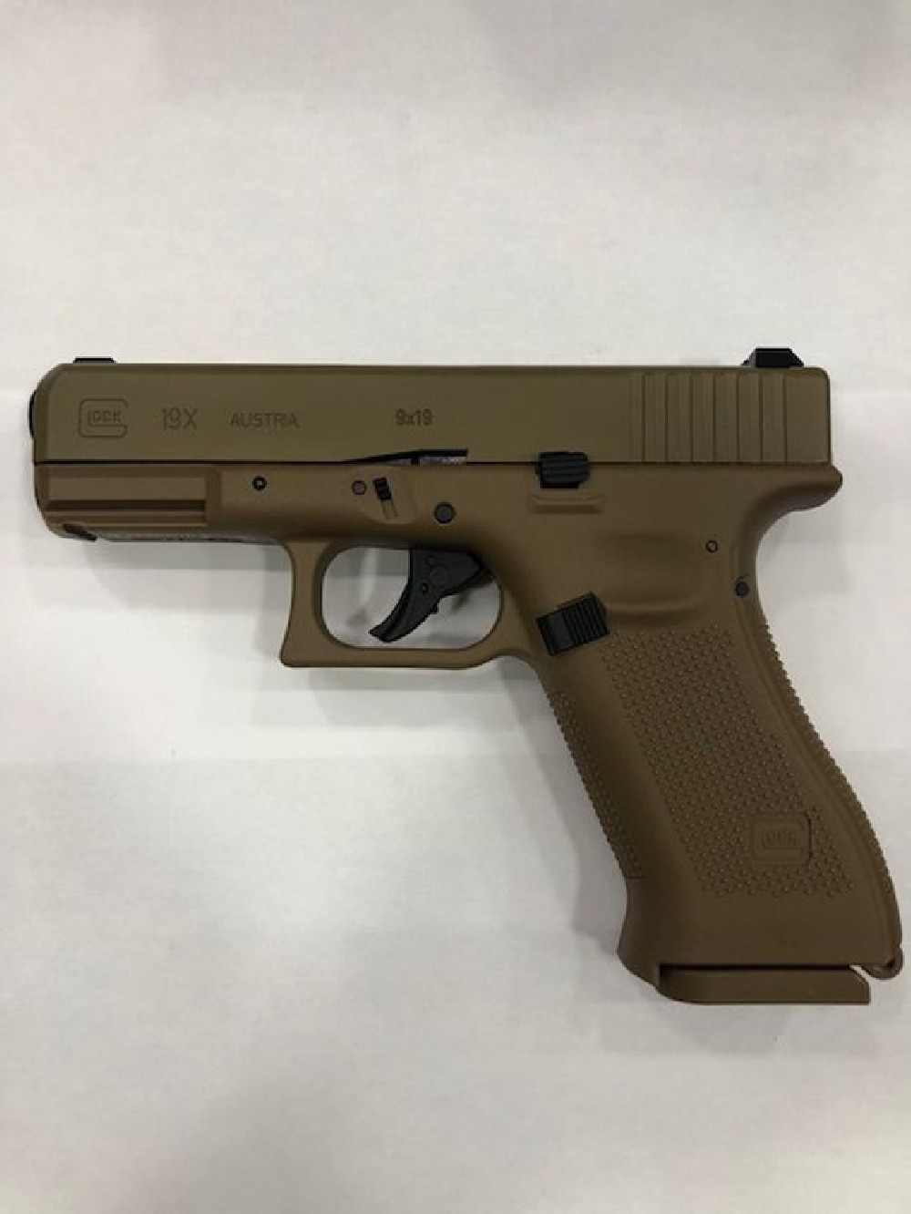 UMAREX GLOCK PISTOLA G19X CO2 LIB V