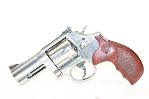 SMITH & WESSON REV 686 7 C 357 MAG