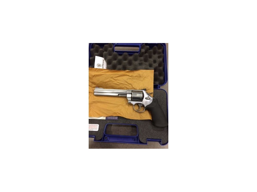 SMITH & WESSON REVOLVER 44 M 629